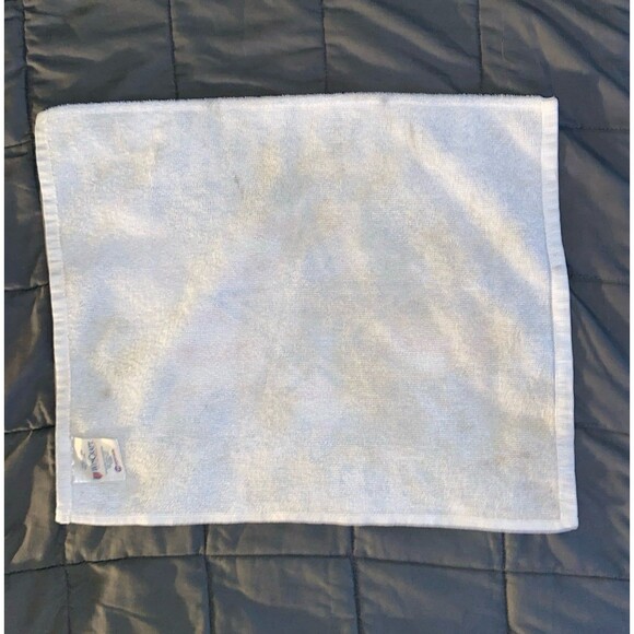 Anerica’s Team Dallas Cowboys towel - Picture 2 of 2